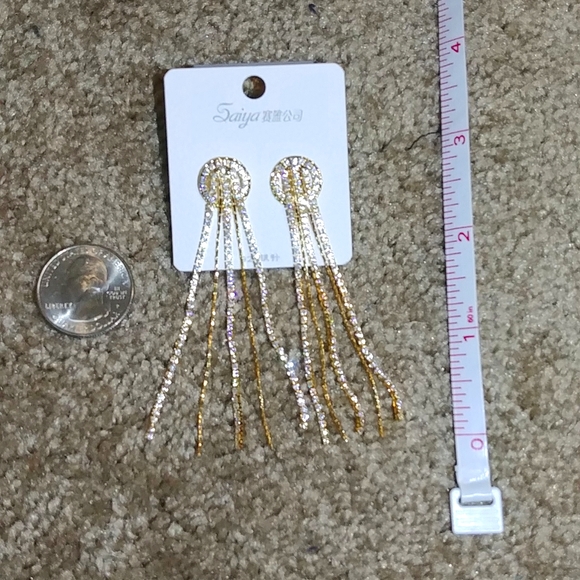 💗 925 Gold Crystals Drop Earrings💕 - Picture 7 of 8